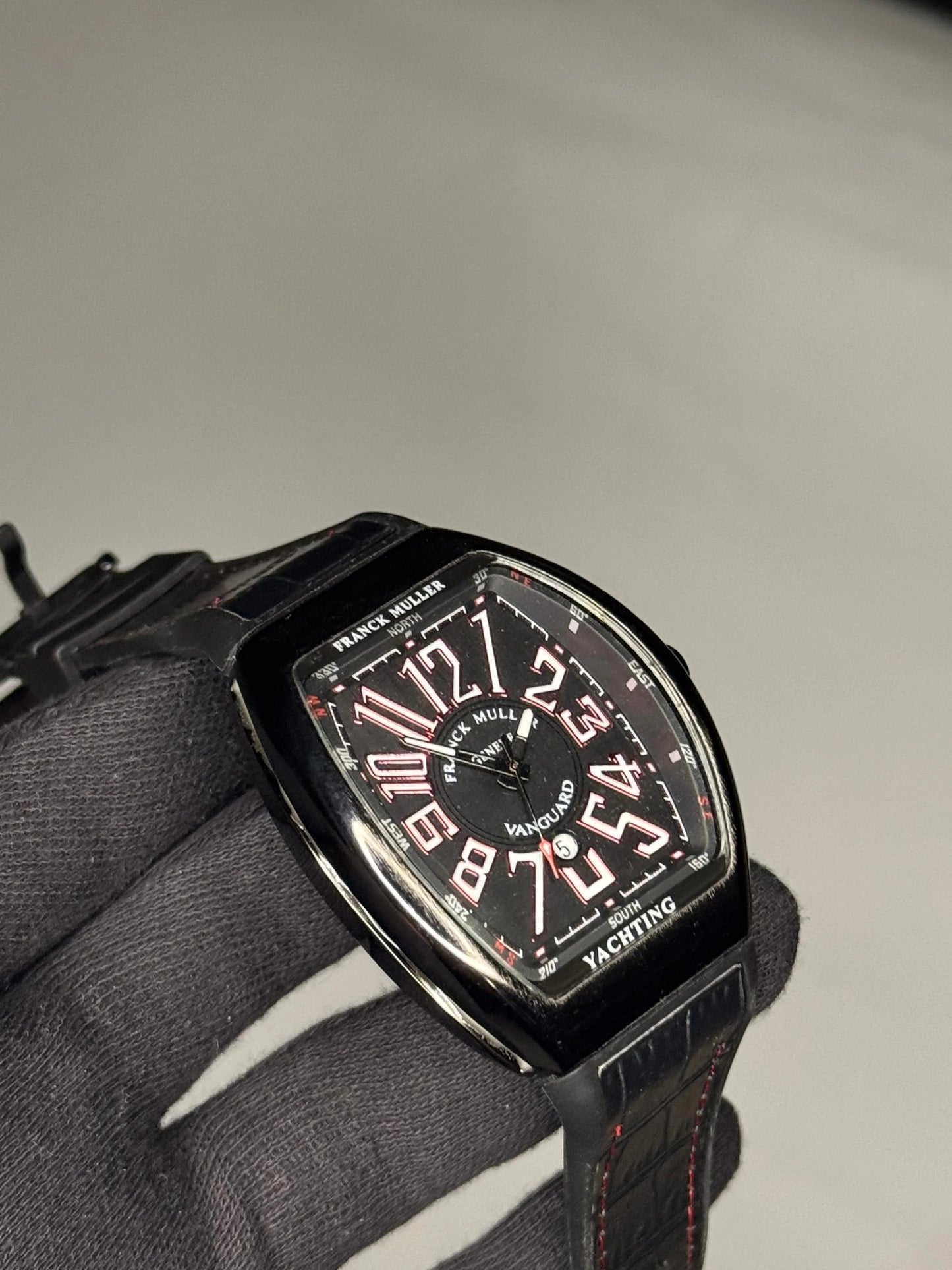 FM DATE WATCH